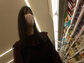 新人1K中出し部屋呑みドキュメント　恥ずかしがり屋の清楚アイドル・真白みくるちゃん　サンプル画像06